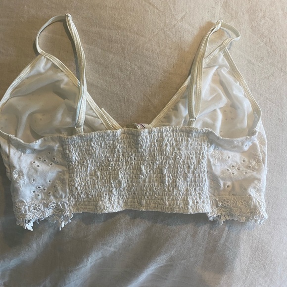 Free People size medium white lace bralette - Picture 3 of 3
